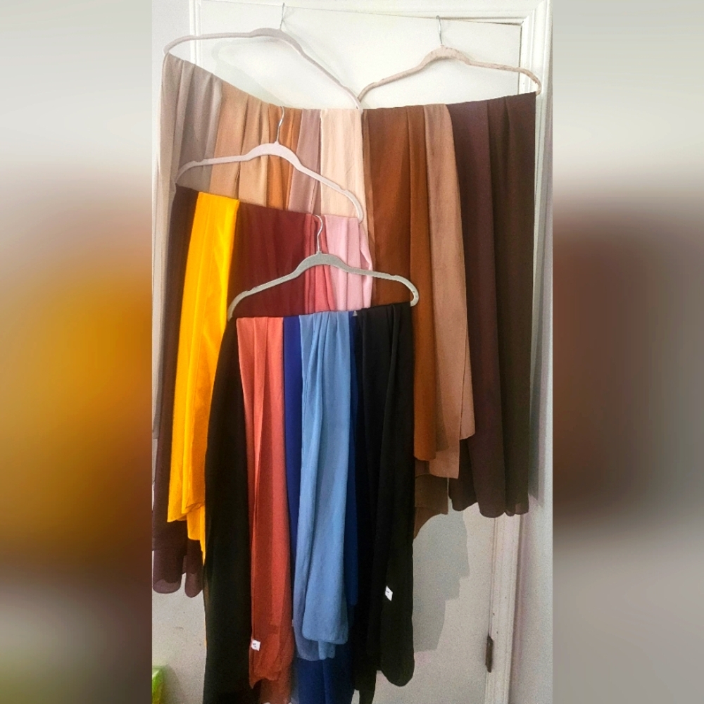 20 Multi-Colors Of VEILED AND Volic Chic HIJABS